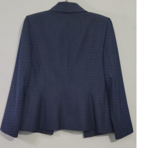 Tahari Blazer Womens Size 6 Ruffled Front Navy Blue Jacket Business Corp Blazer - Picture 3 of 8